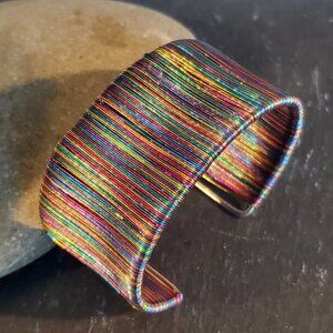 Vintage 90s Y2K Multicolor Ombre Metallic Wire Wrap Detail Cuff Bracelet